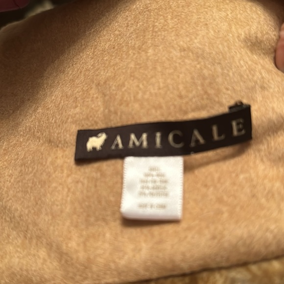 AMICALE FAUX FUR WRAP STOLE - Picture 2 of 2